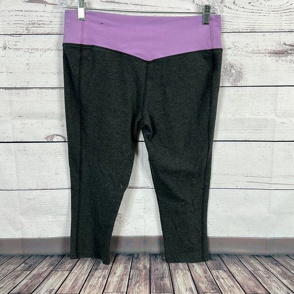 Nike Dri Fit Womens Leggings size XL Gray Purple Pull on inseam 19 Activewear - Picture 5 of 9